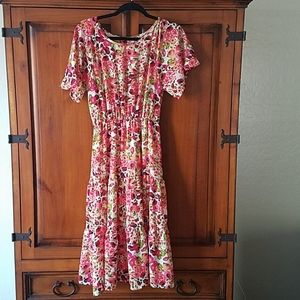 NWOT Floral Midi Dress